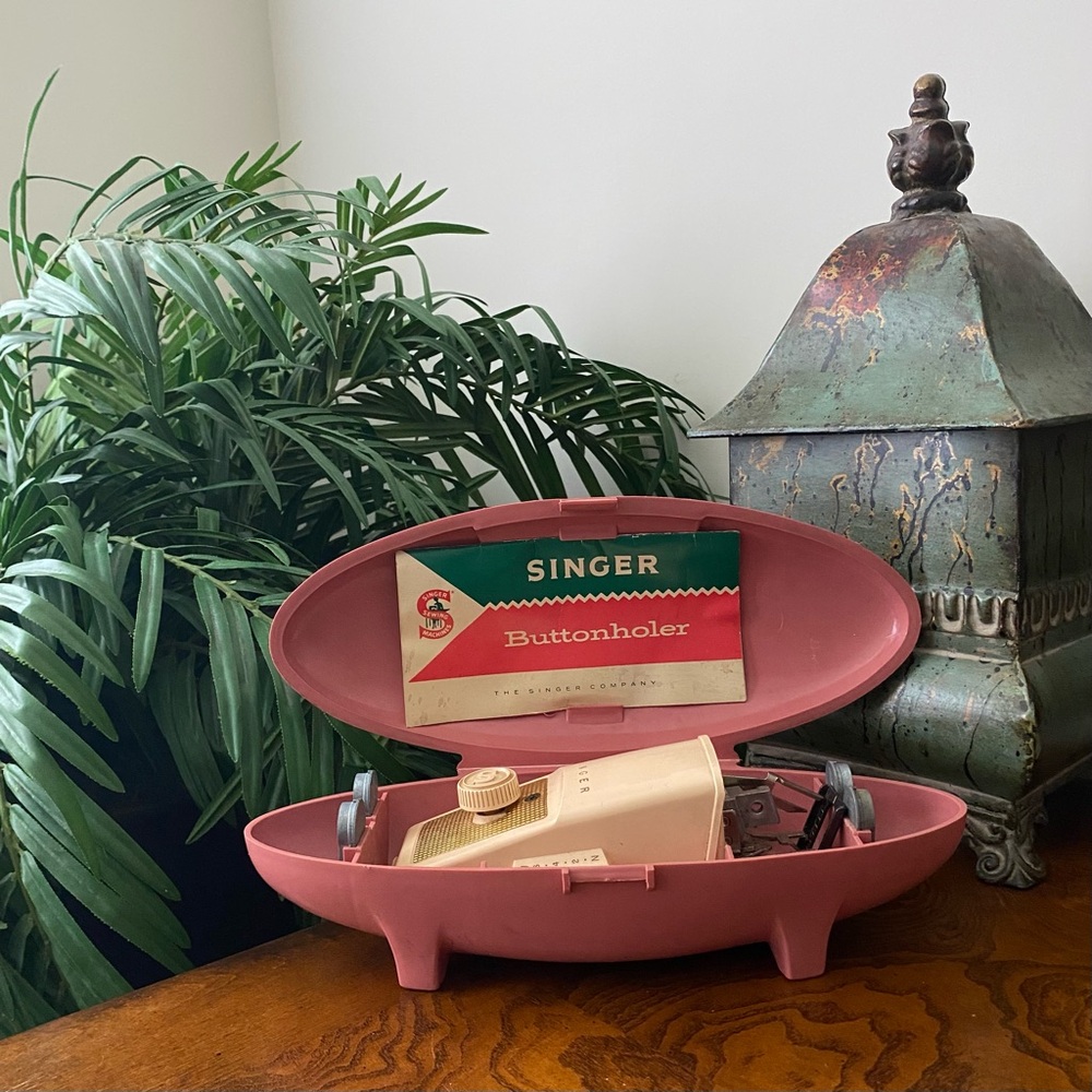 Singer Pink Buttonholer with Case